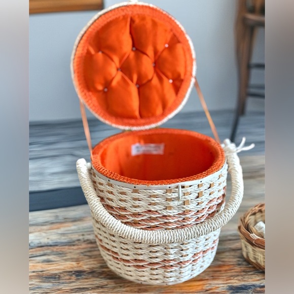Sears 1960s Wicker Sewing Basket Round Lid Tufted Lining Project Repair Restore - Picture 1 of 10